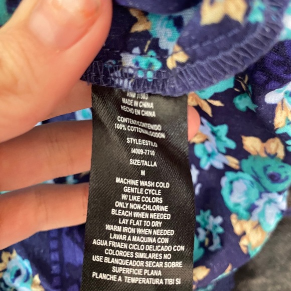 Blue tank top - Picture 6 of 6